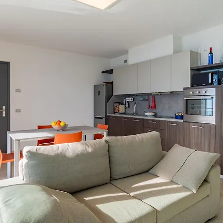 شقة Ciclamino - Gla127 By Interhome جيرا لاريو